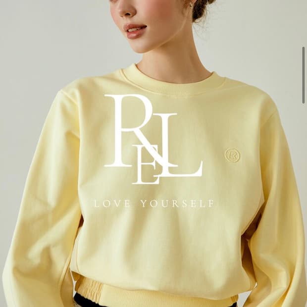 RE_L 리엘 옐로우 한지현 맨투맨