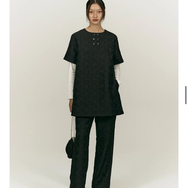 솔티페블 원피스 블랙 DAMASK JACQUARD DRESS