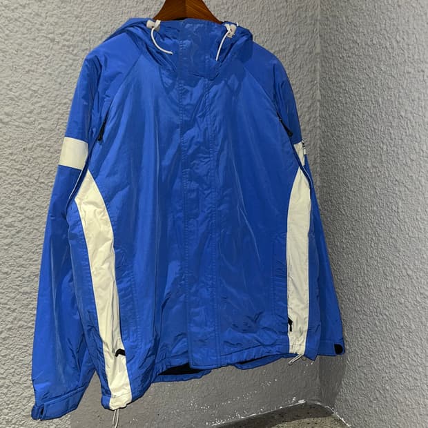 NIKE ACG 스톰핏 바람막이