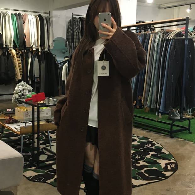 아모멘토 22fw 부클 레글런 코트  