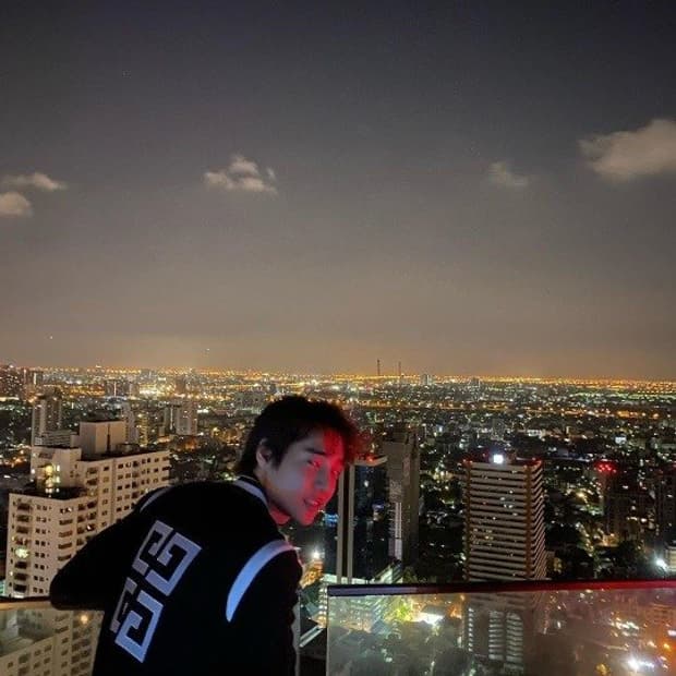 지방시 바시티 자켓 M(래퍼 원 착용)