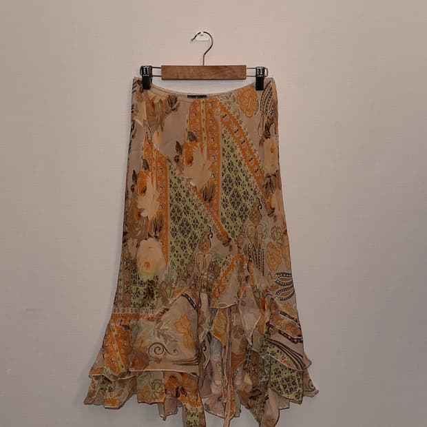 오리엔탈 페어리코어  페이즐리 언발란스 러플 스커트