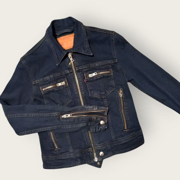 Levis zipping jacket
