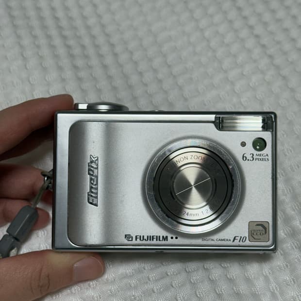 (풀박스)Fujifilm finepix f10 디카