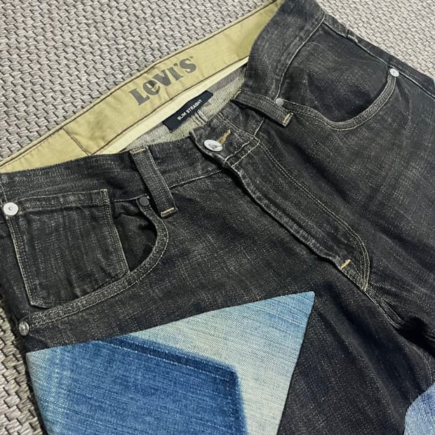 Levi's 업사이클링 믹스 텍스처 스트레이트 데님