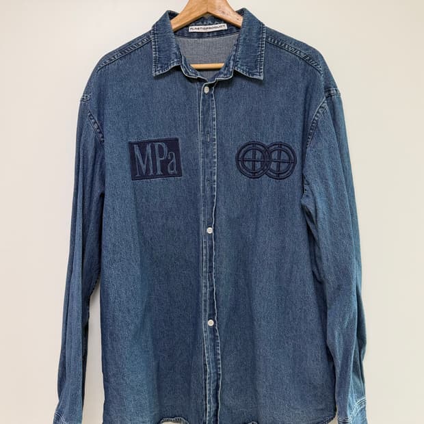 플라스틱 프로덕트 셔츠 L사이즈