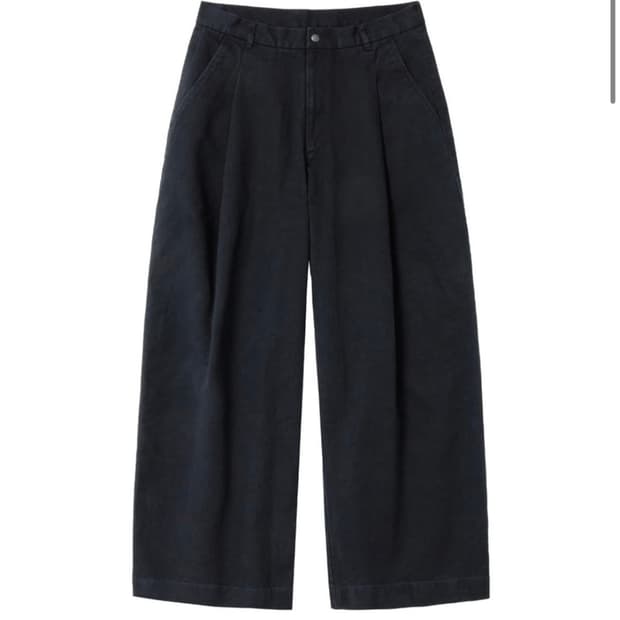 해칭룸 Deep Pleats Trousers Black (4)