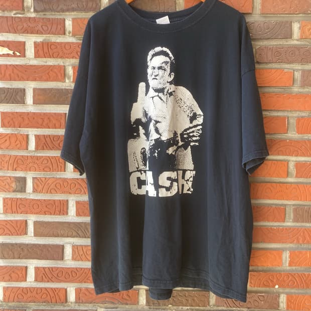 00s johnny cash tshirt