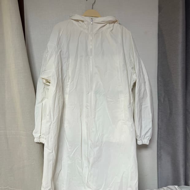 이지 레인코트 화이트