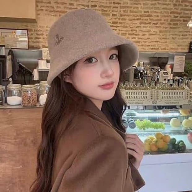 텍달린 새상품 비비안웨스트우드 울 버킷햇 모자 (엄청가벼움 연예인모자