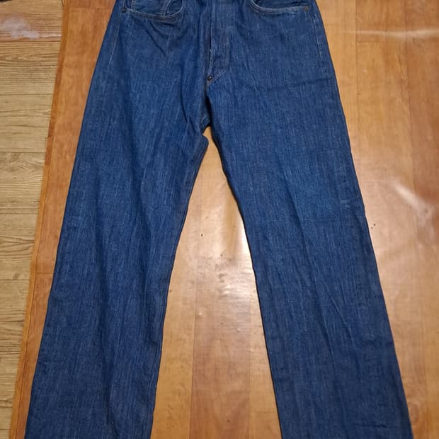Levis