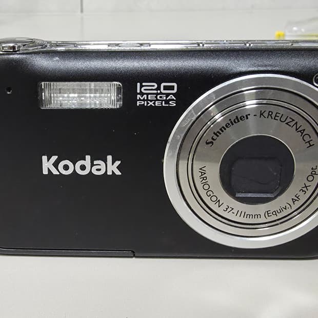 코닥 이지쉐어 V1233 빈티지 디지털카메라 (하자)