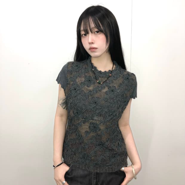 그레이 플라워 시스루 탑