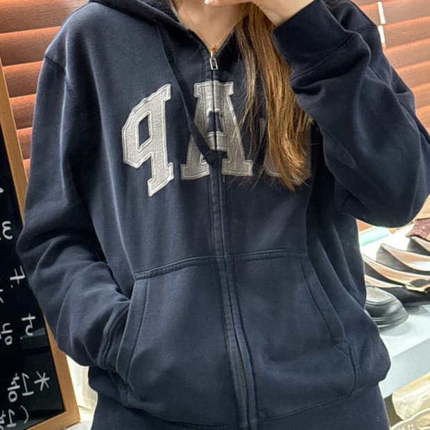갭 후드집업