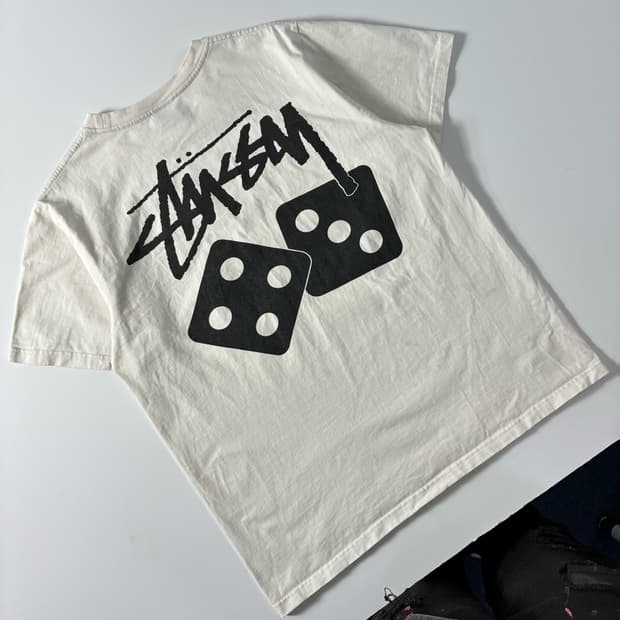 Stussy  스투시 다이스 피그먼트 다이드 화이트 반팔티셔츠 