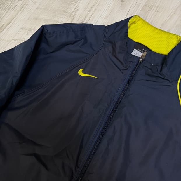 [L] 나이키 토탈90 클라이마핏 바람막이