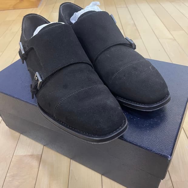 프라다 스웨이드 구두 판매합니다