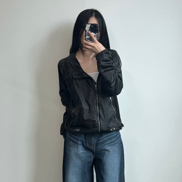 오클리 자수로고 블랙 바람막이 자켓