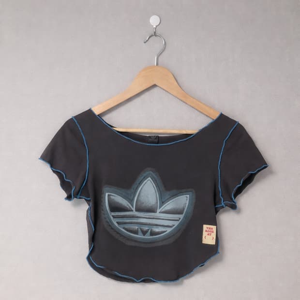 아디다스 커스텀 크롭티