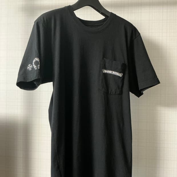 크롬하츠 멀티컬러 포켓 반팔 신형 M 백화점판