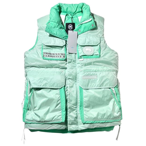 (새상품) 캐나다구스 X-Ray 프리스타일 패딩 베스트