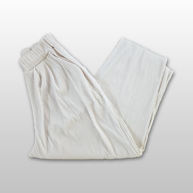 carino 카리노 화이트 플리츠 팬츠