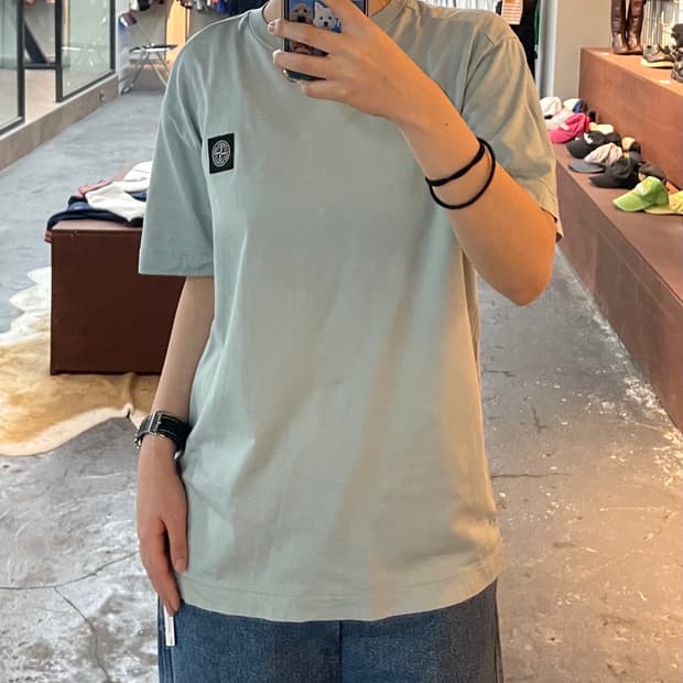 스톤아일랜드 로고패치 반팔 H256