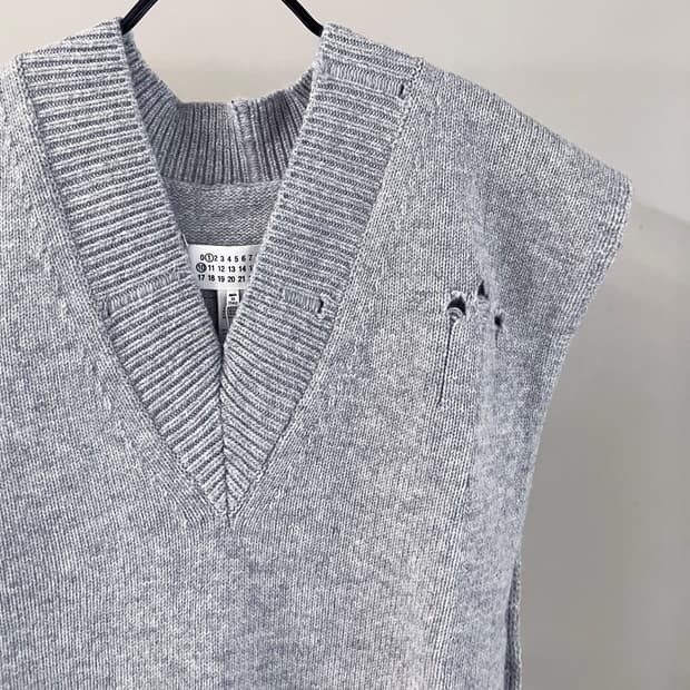 마르지엘라 디스 니트 베스트