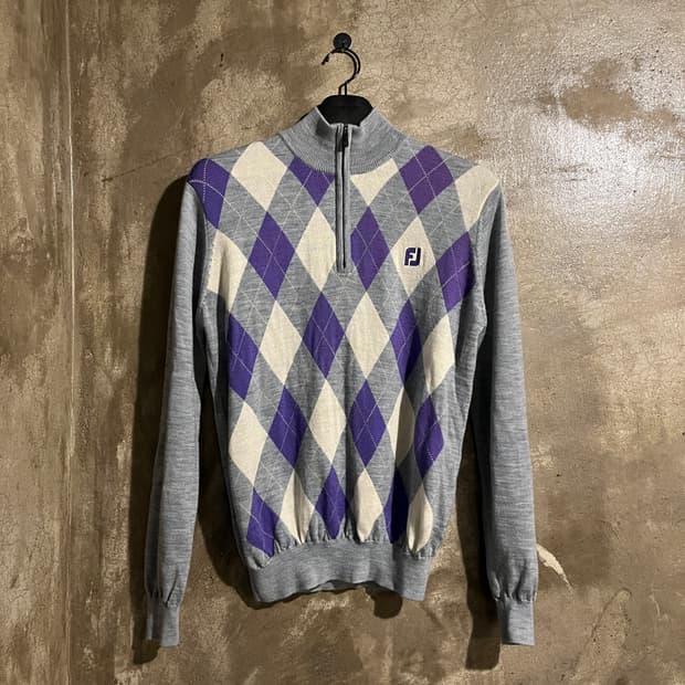 풋조이 반집업 아가일 니트