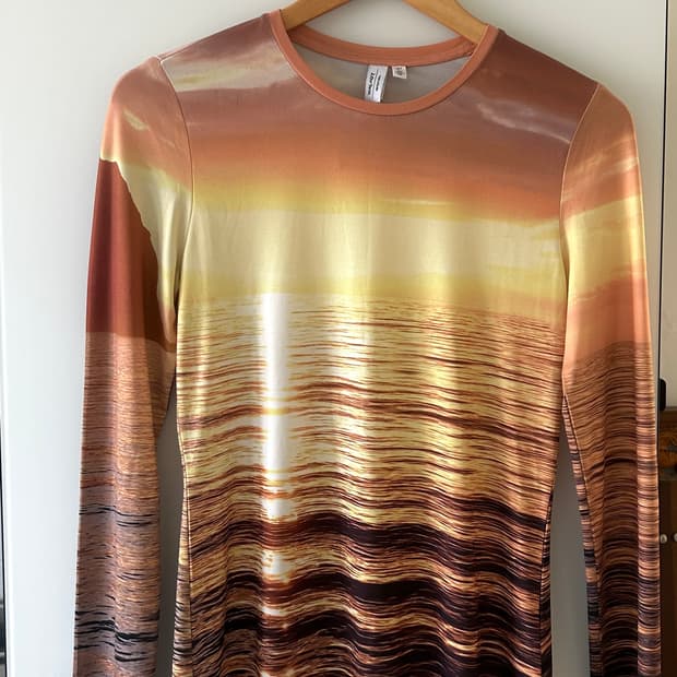 앤아더스토리즈 선셋 티셔츠