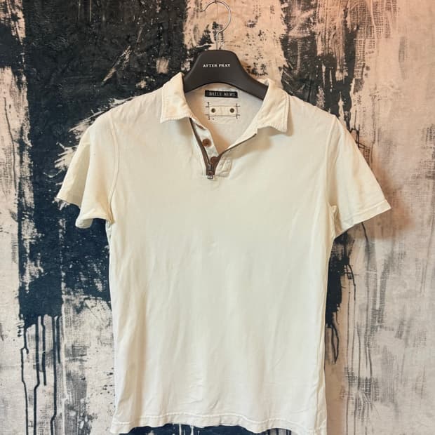 Daily news zip t-shirt