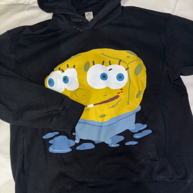 유니클로 cpfm 스폰지밥 후드티 XL