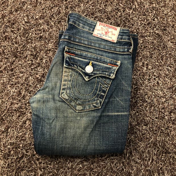 트루릴리전 JOEY 조이 워싱 부츠컷 데님 팬츠