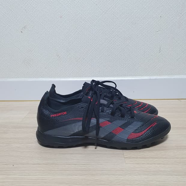 아디다스 프레데터 TF 풋살화 280