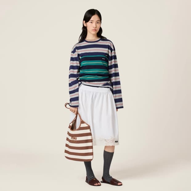 미우미우 신상 탑