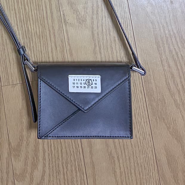 마르지엘라 mm6 미니백