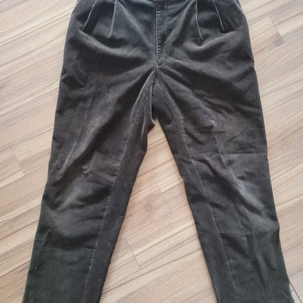 버버리 코듀로이 투턱 팬츠