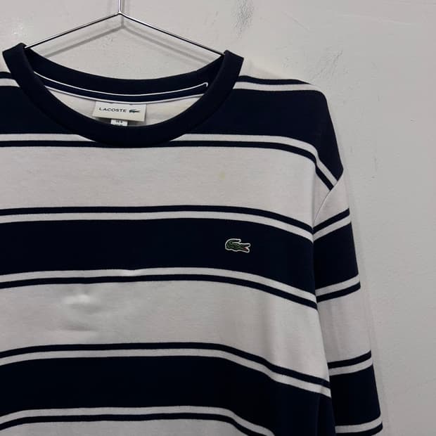 라코스테 스몰로고 스트라이프 오버핏 맨투맨