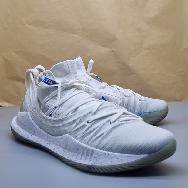 언더아머 커리5 농구화 285