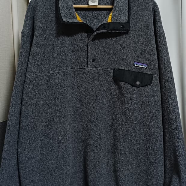 [L] 파타고니아 신칠라 스냅티 - 니켈 / 블랙