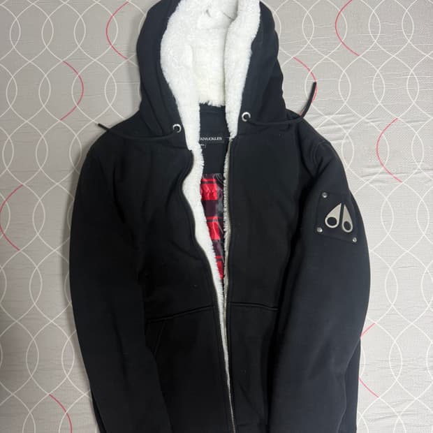 무스너클 버니스웨터 mm사이즈