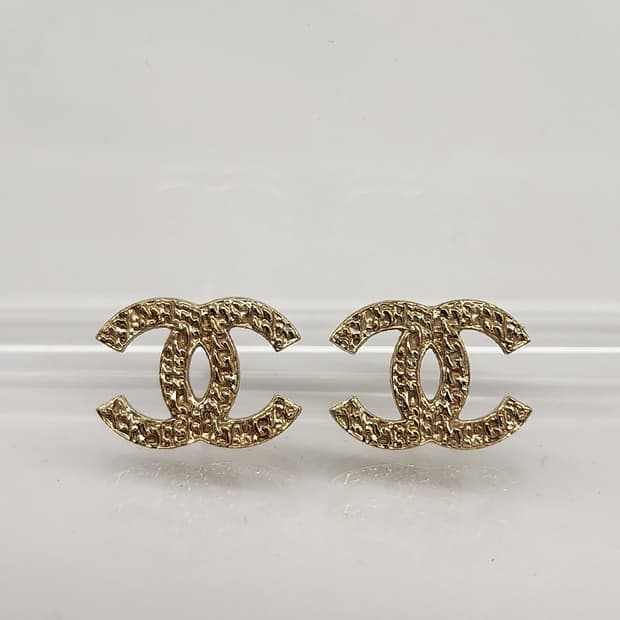 샤넬 골드톤 CC로고 귀걸이