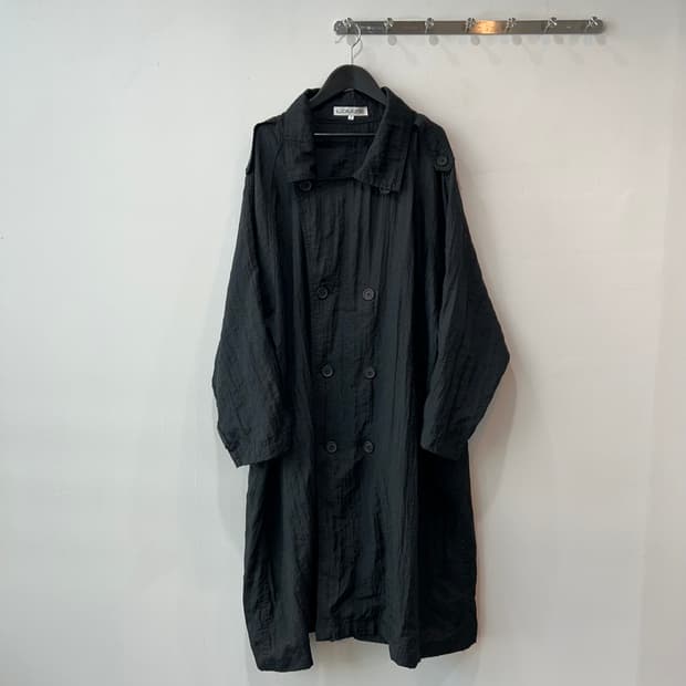 블랙 나일론 더블 오버 코트