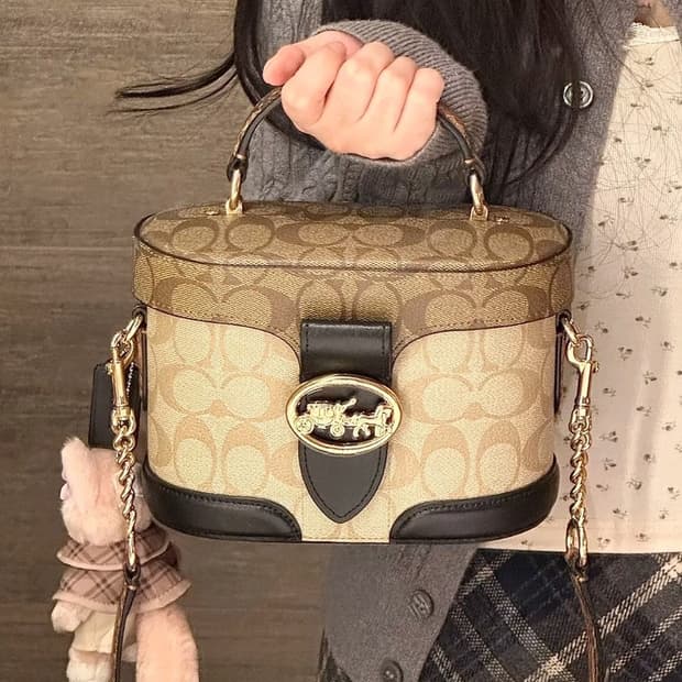 코치 시그니처 조지 젬 크로스 바디 백 희귀매물