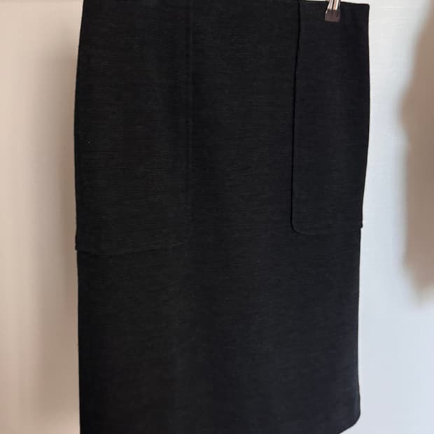 ICB 미디 스커트