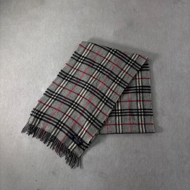 버버리 노바체크 램스울 그레이 머플러 