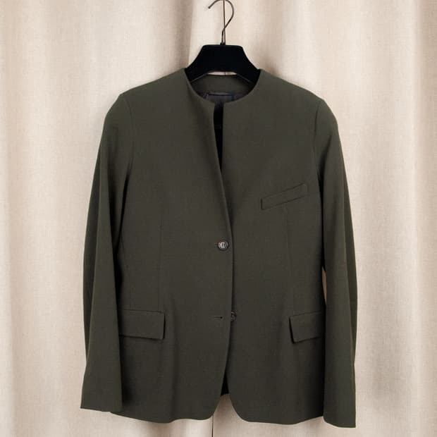 Virgin Wool Collarless Jacket