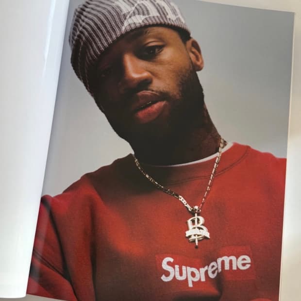 M 슈프림 워시드 박스로고 크루넥 맨투맨 - 25SS