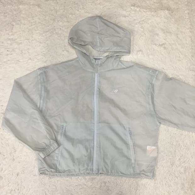 뉴발란스 여성 경량 바람막이자켓 DD22