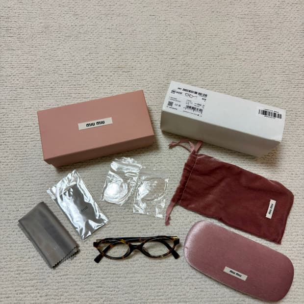미우미우 리가드 안경
